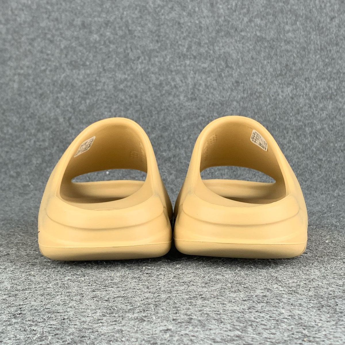 Yeezy Slides 'Desert Sand' - product view 6