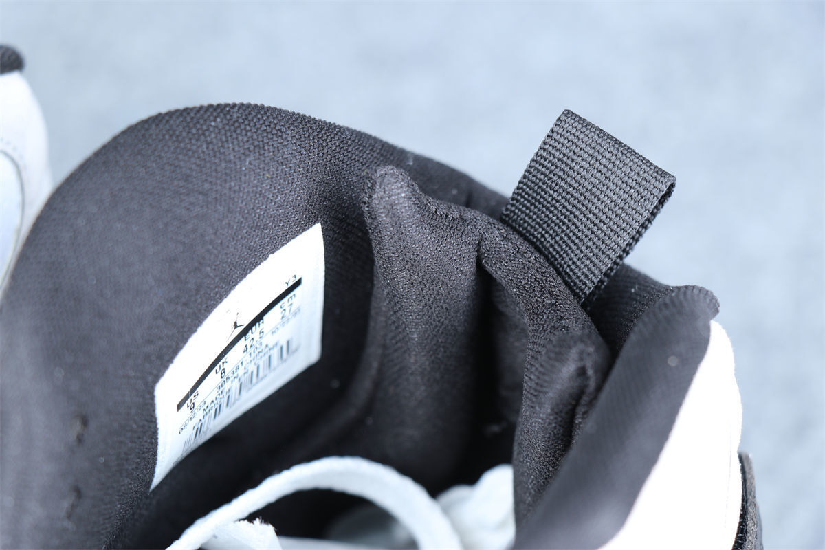 Air Jordan 8 Retro 'Bugs Bunny' 2013 Sneakers - product view 10