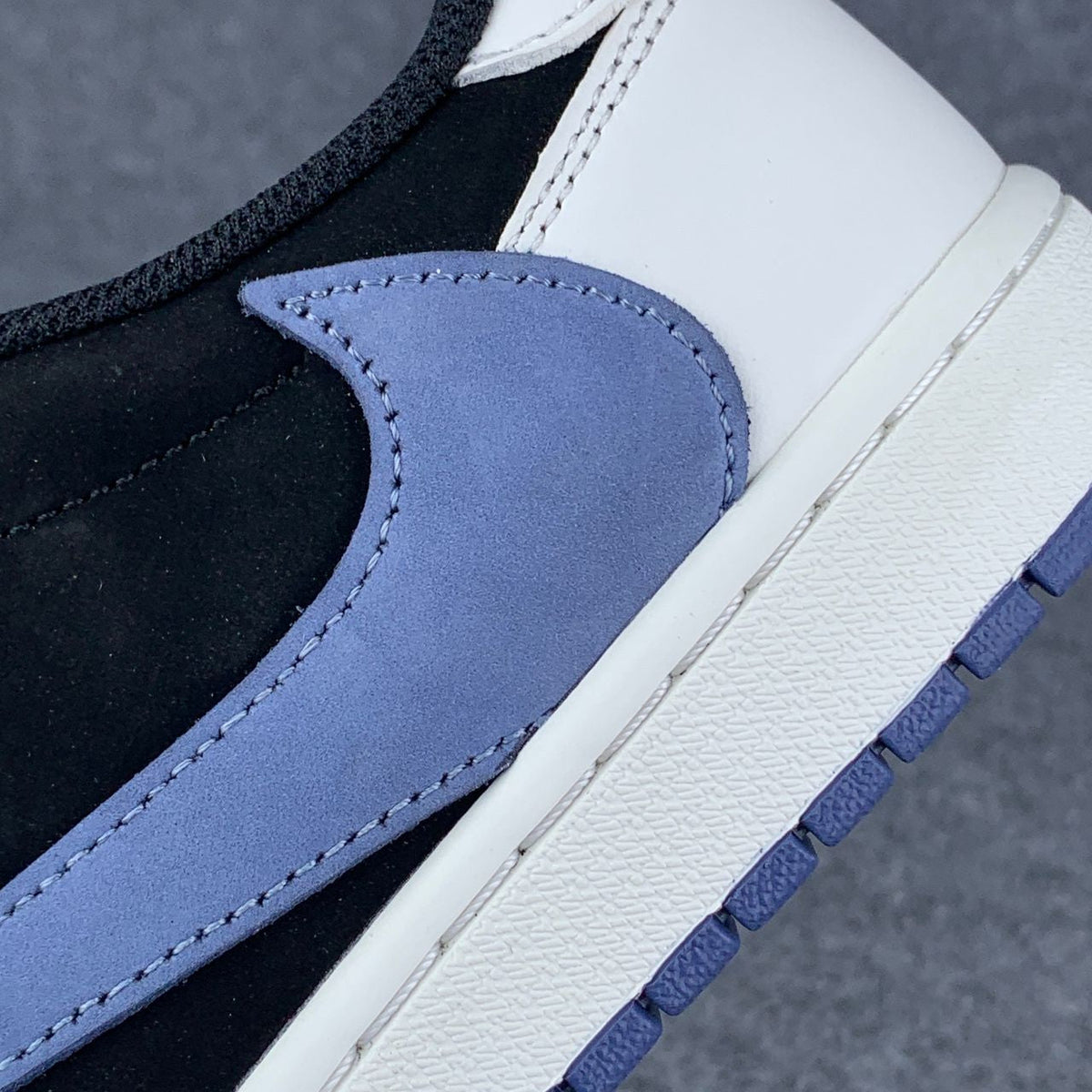 (Custom) Jordan 1 Low OG SP Sneakers 'Deep Navy' - product view 8