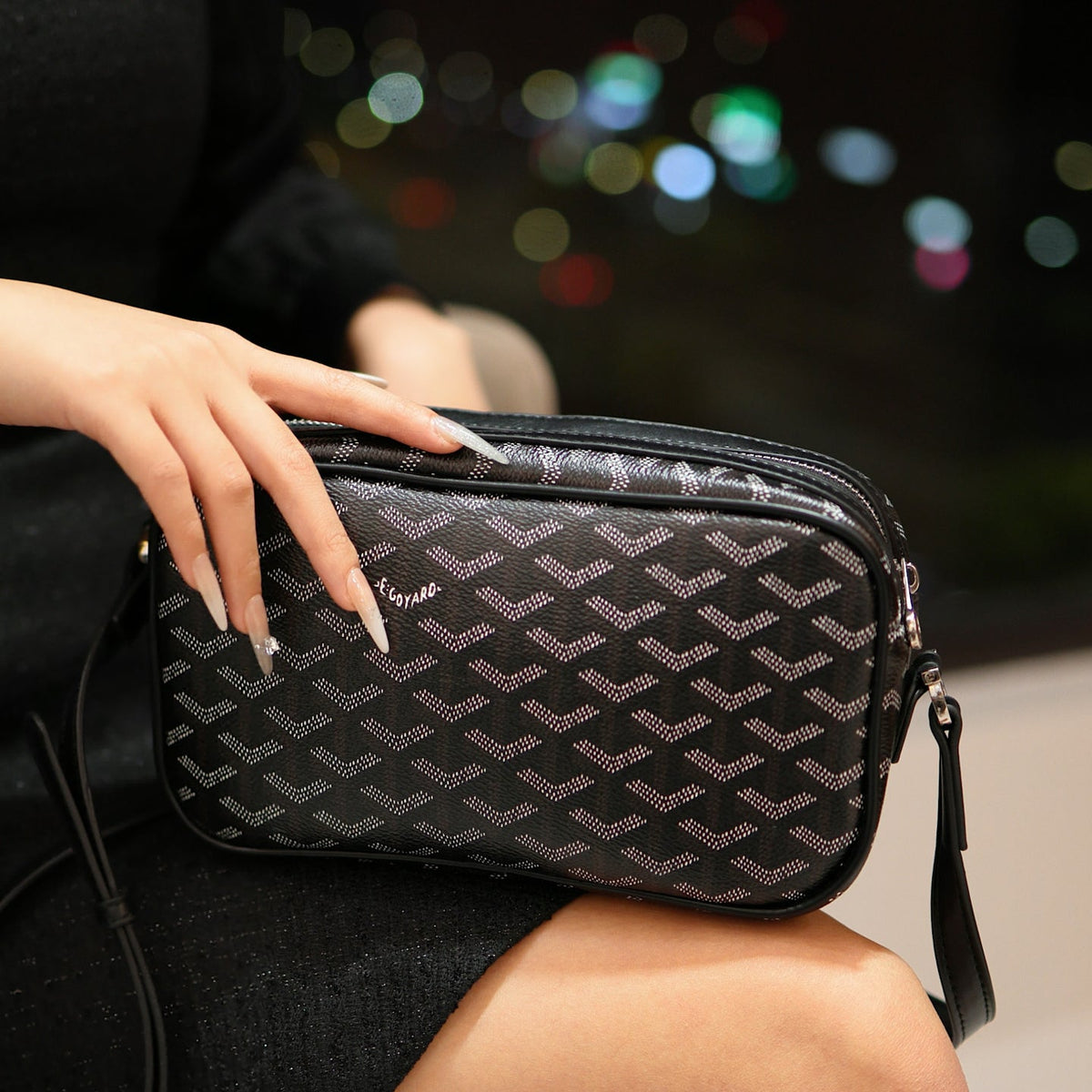Vanguard Minimalist Crossbody Bag - product view 4