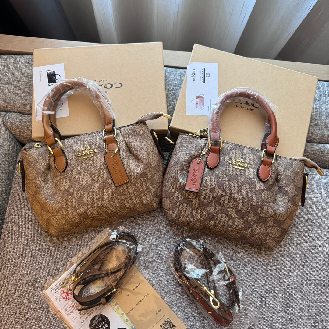 Crafted to Perfection: Leather Hand Bag with a Luxe Touch - product view 1