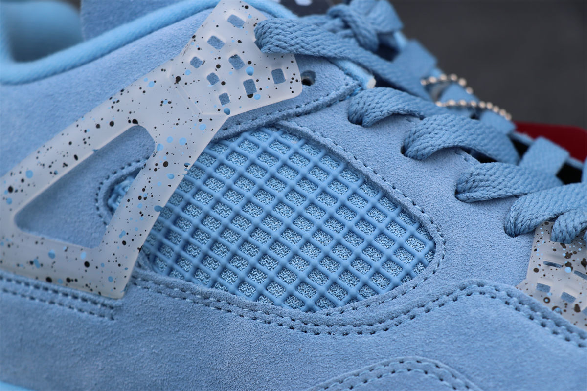 Air Jordan 4 Retro 'UNC Football' PE Sneakers - product view 5