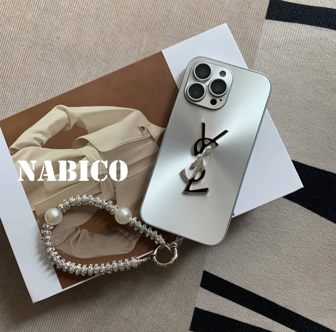 Elegant Letter Shine x Mono iPhone Case With Chain - product view 2