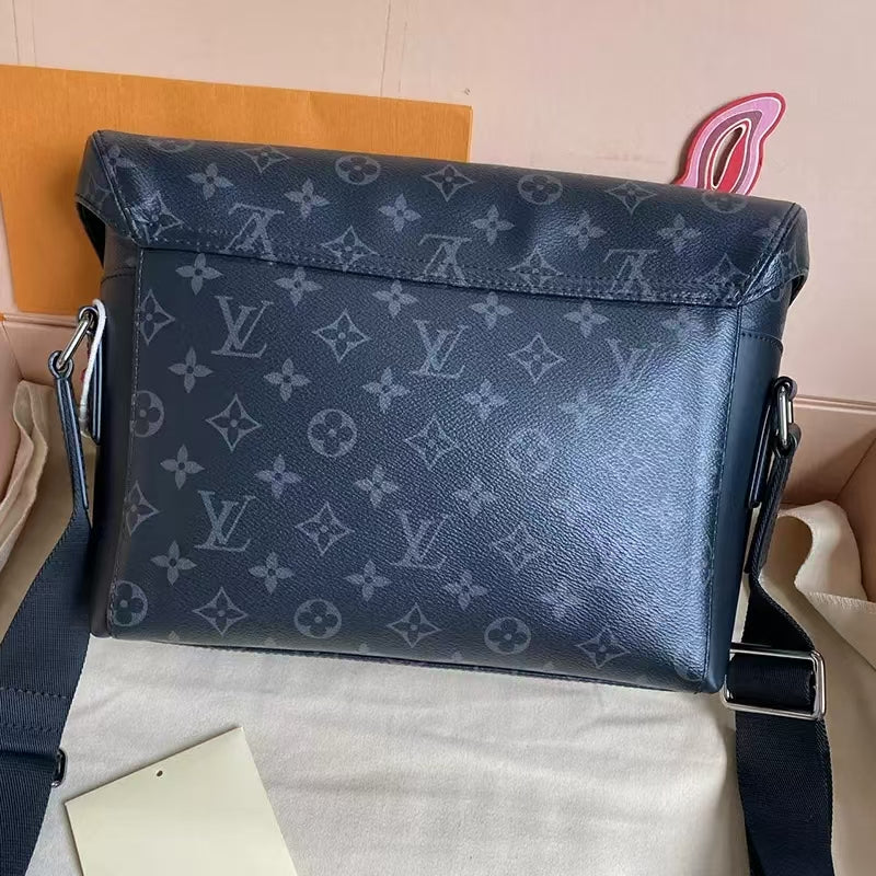 and Trendy Messenger Bag - product view 3