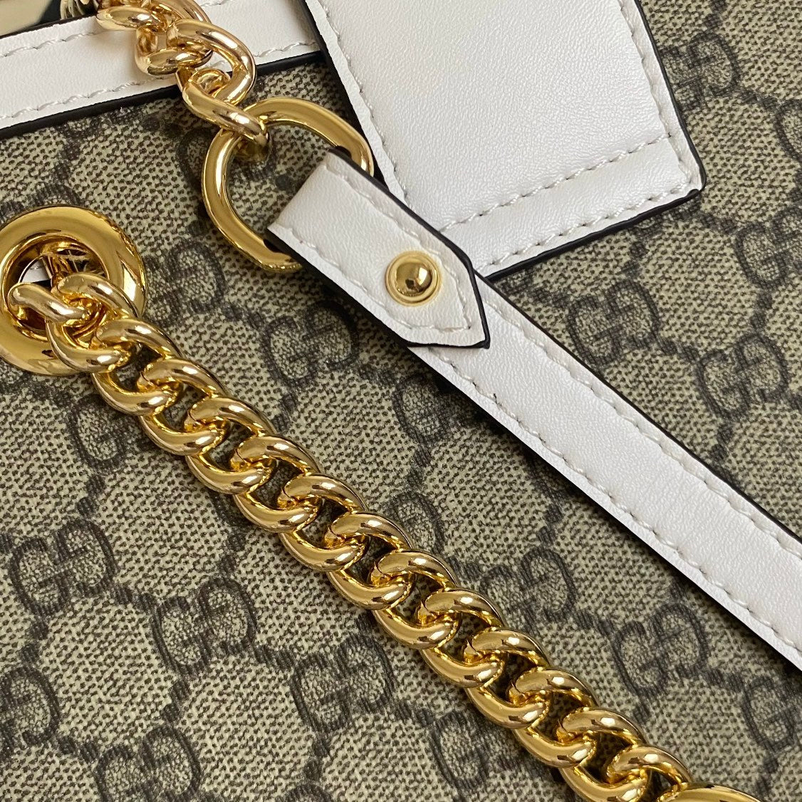 Classic Chain-Handle Tote Bag - product view 8