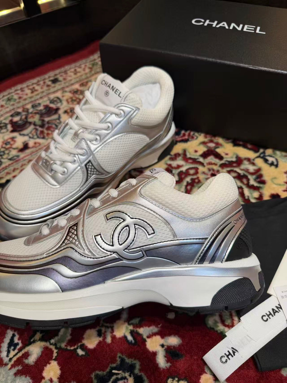 Chunky Sneakers - product view 2