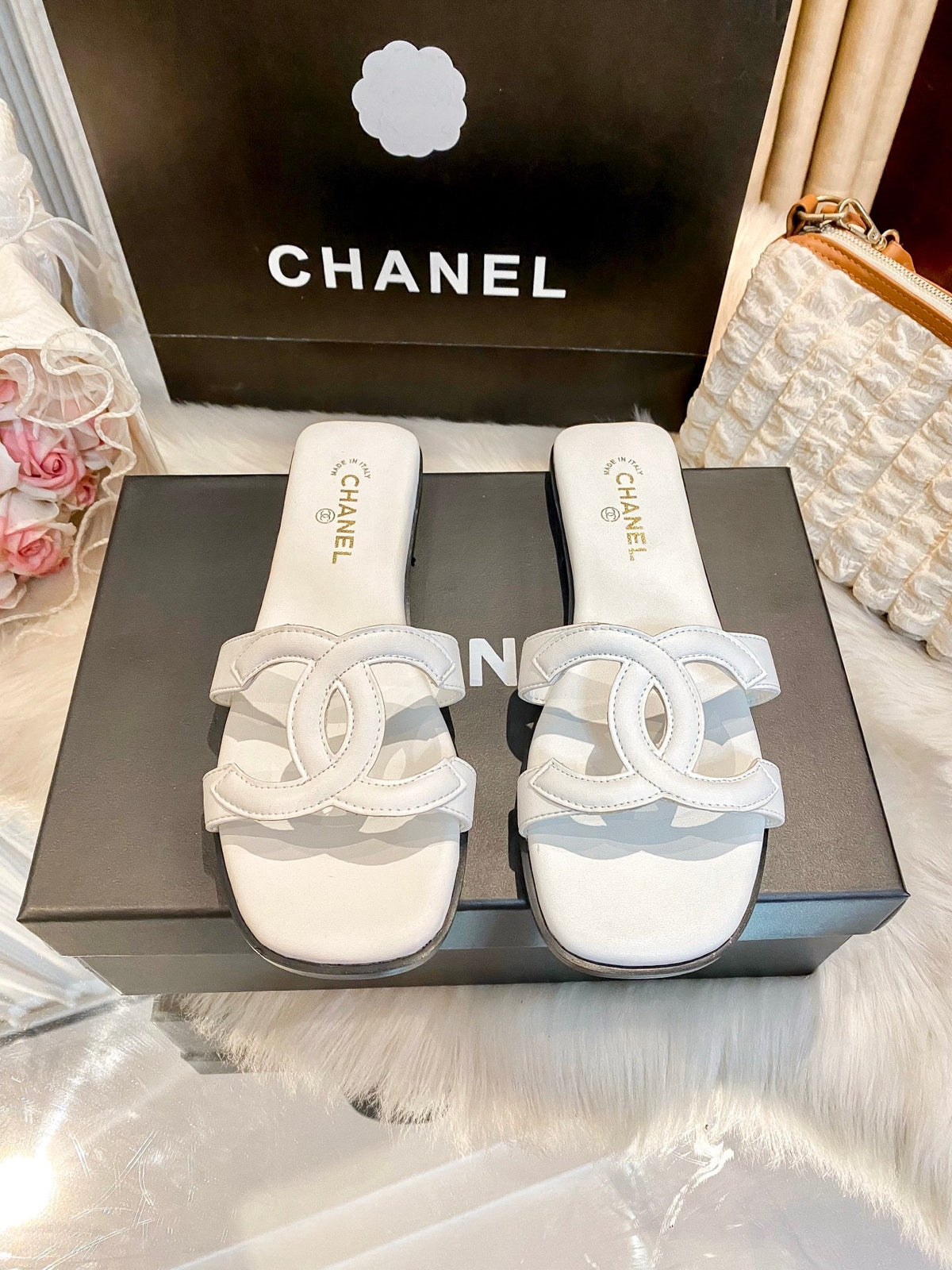 light- glossy flat slides - product view 10