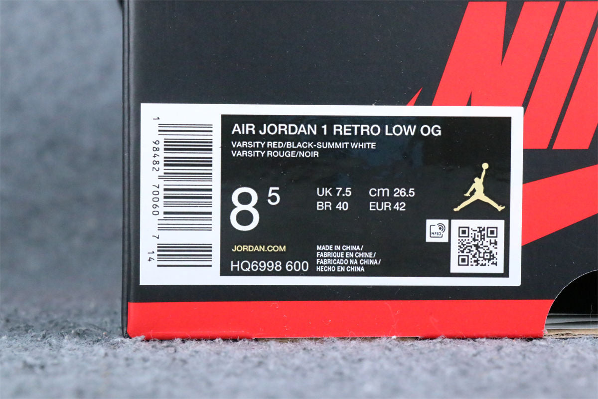 Air Jordan 1 Retro Low OG 'Chicago' 2025 Sneakers - product view 13