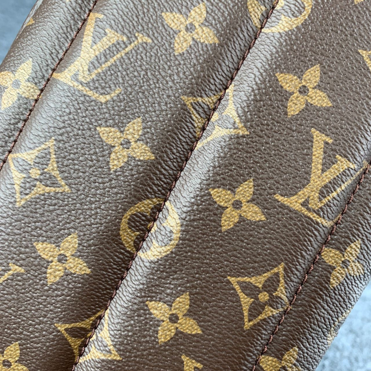LV Palm Springs Mini Backpack - product view 8