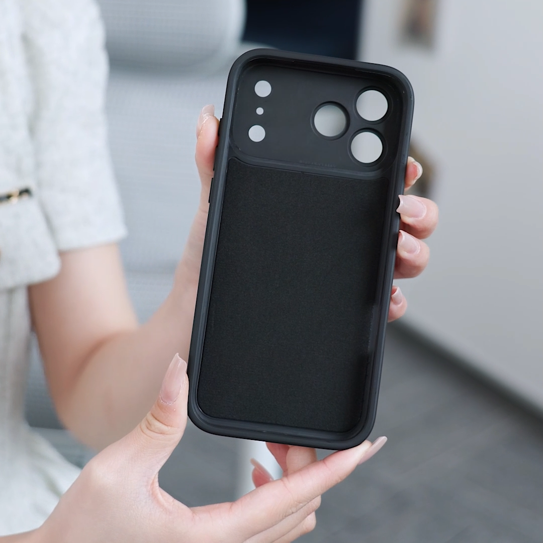 MagSafe Classic Leather iPhone Case - product view 5