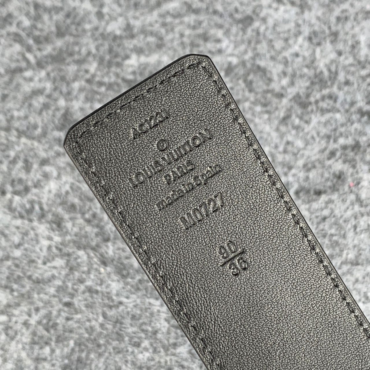 Louis Vuitton LV Light 40mm Reversible Belt 'Multicolor' - product view 7