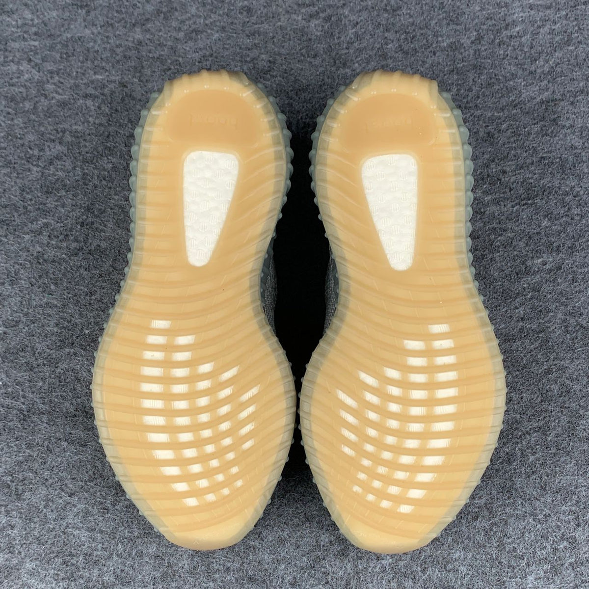 Yeezy Boost 350 V2 Sneakers 'Israfil' - product view 5
