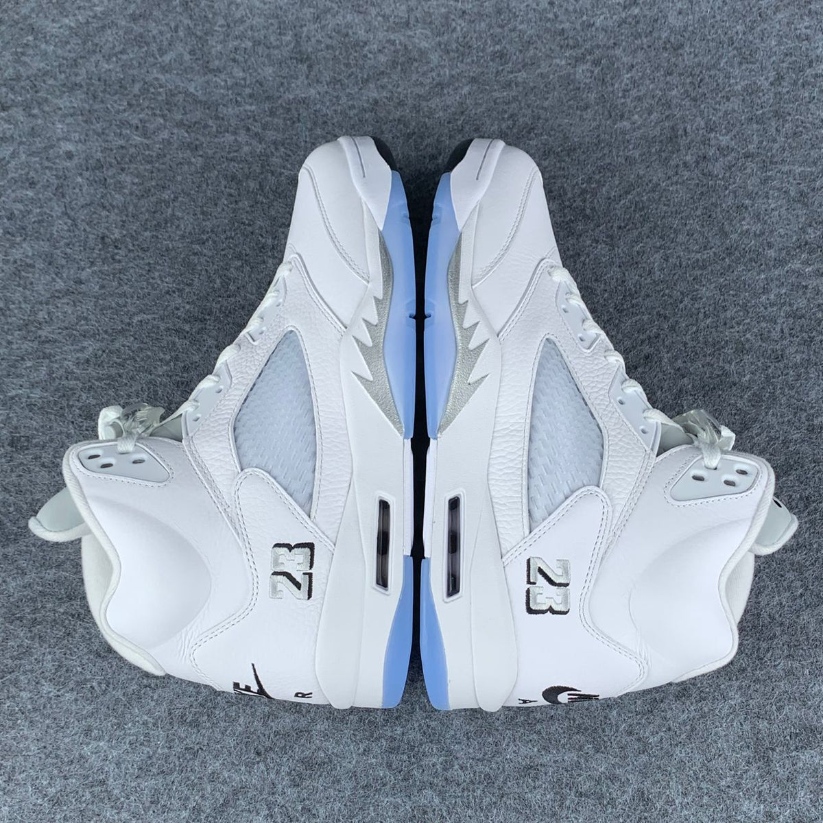 Jordan 5 Retro White Metallic (2026) Sneakers - product view 3