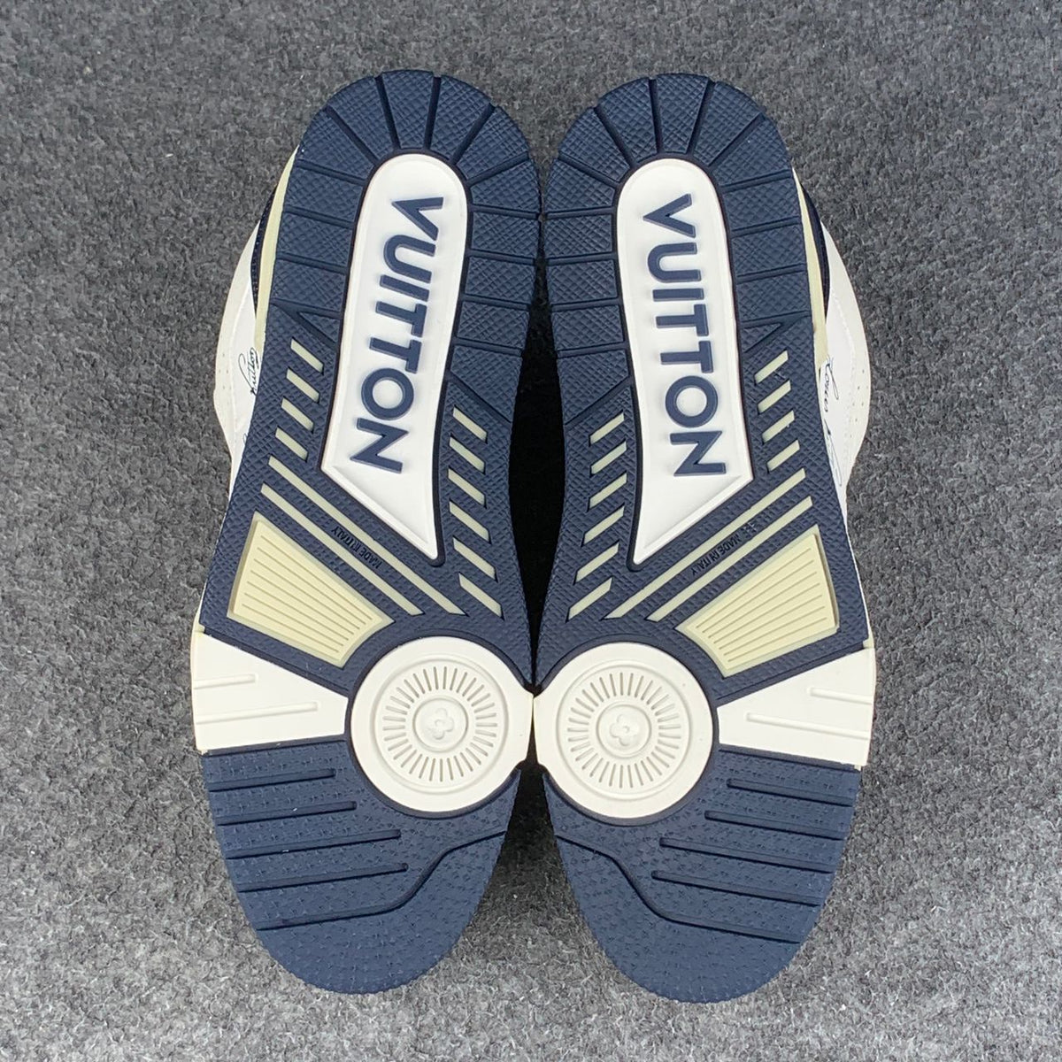 LV Trainer Low '#54 Signature Sneakers 'White Marine' - product view 5