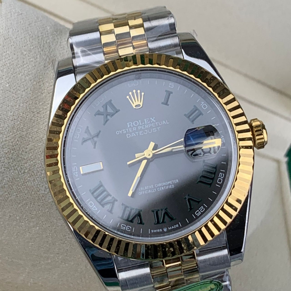Wimbledon Yellow Gold 41MM Watch - product view 9
