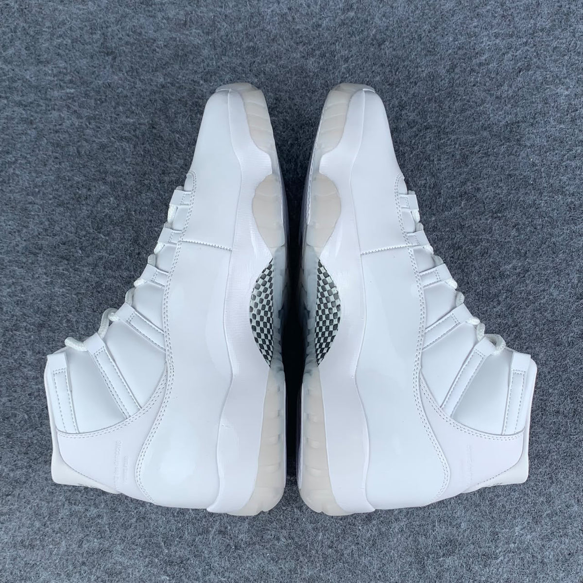 Comme des Garçons x Air Jordan 11 Retro Sneakers 'White' - product view 3