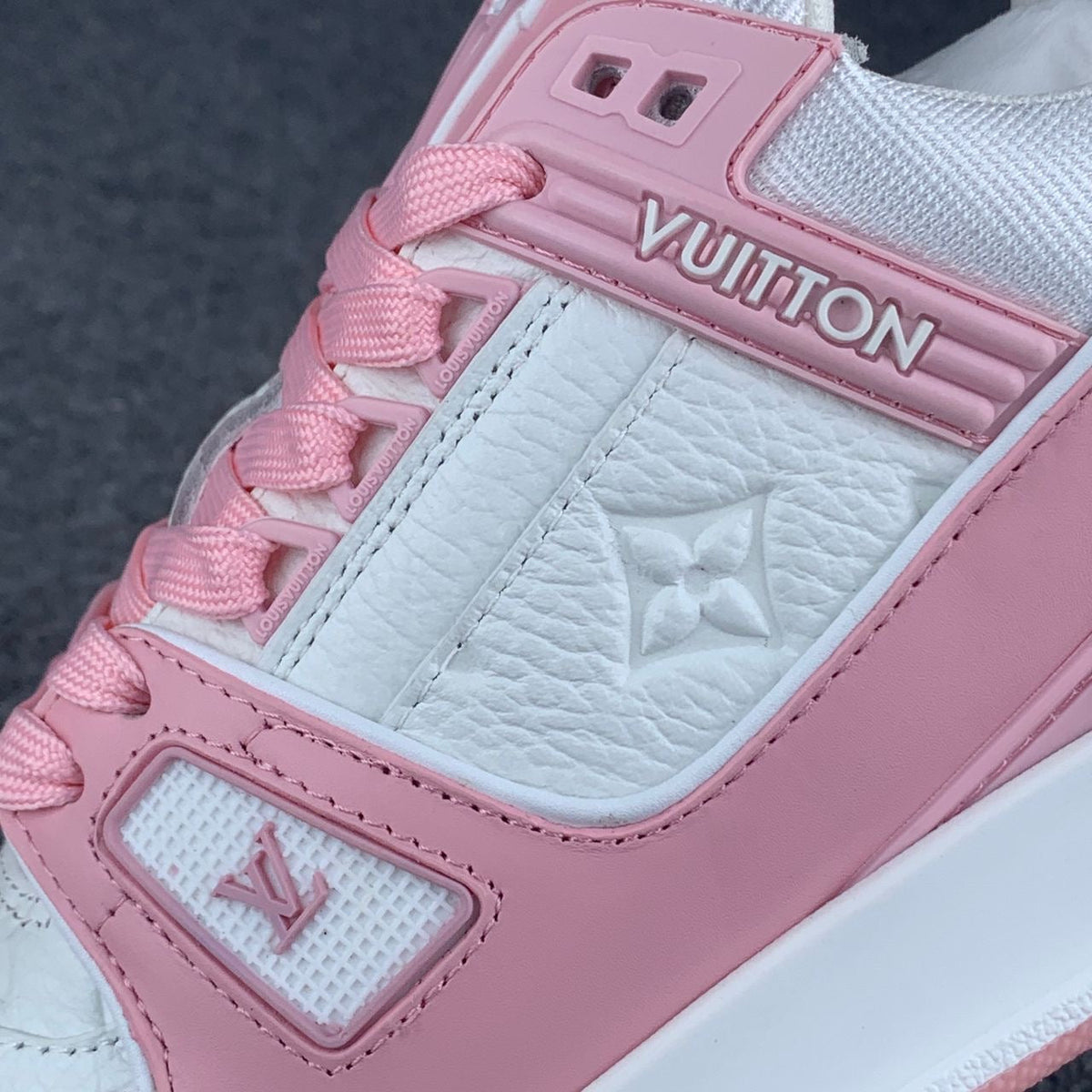 WMNS LV Trainer Sneakers 'Rose' - product view 8