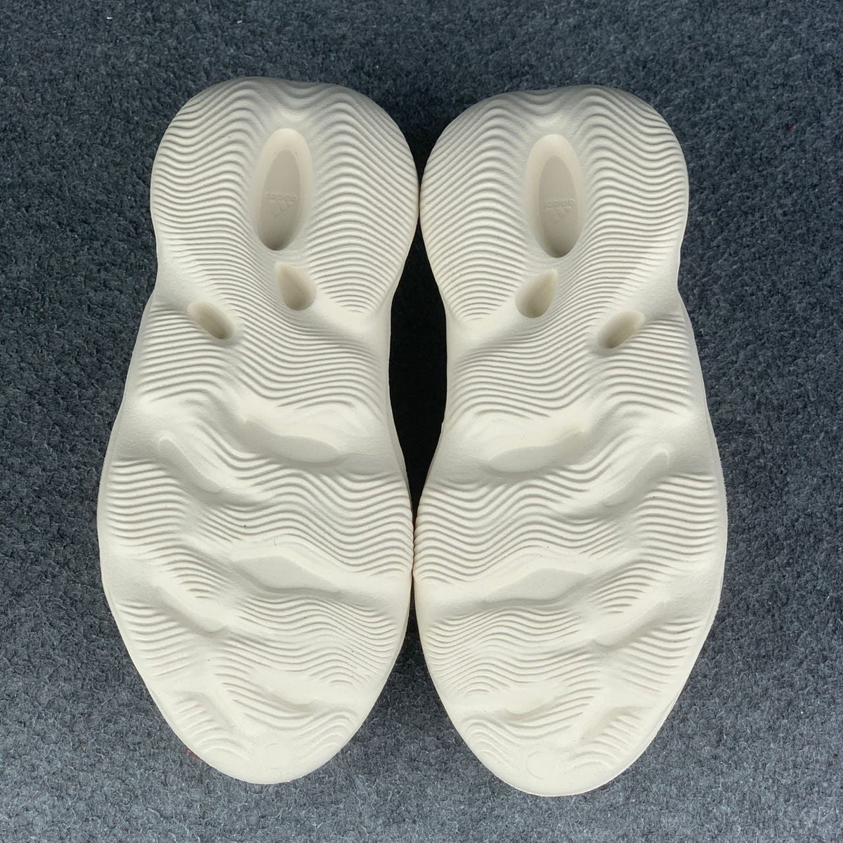 Yeezy Foam Runner 'Sand' - product view 5