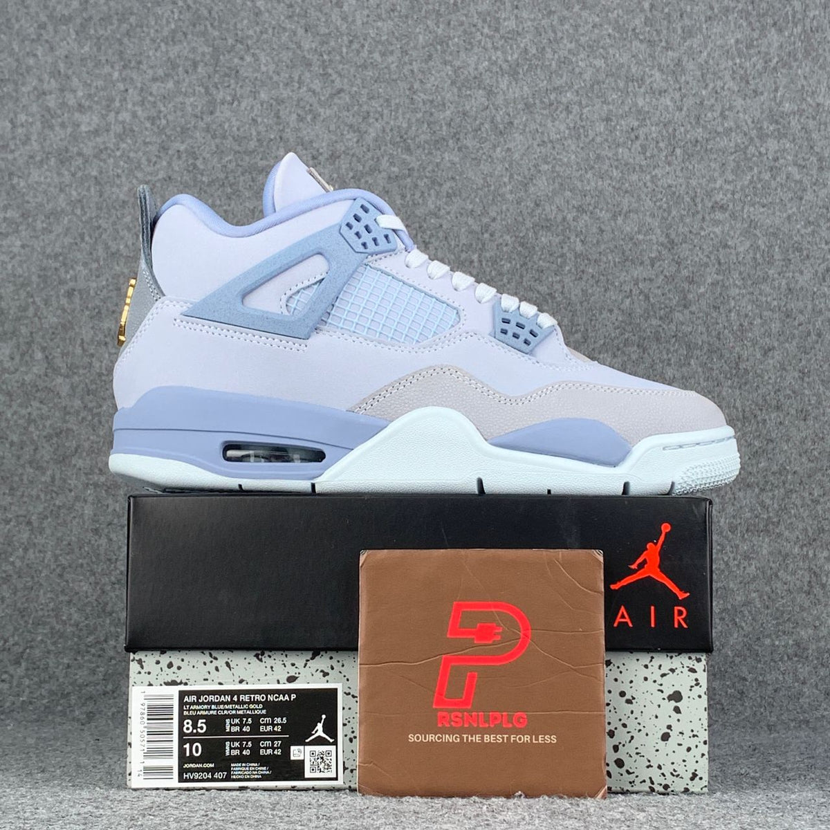 Air Jordan 4 Retro UNC Tar Heels PE (2025) Sneakers - product view 1