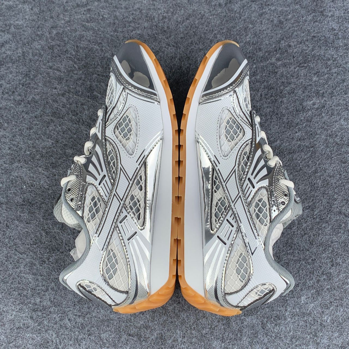 Bottega Veneta Orbit Sneaker 'Silver White' - product view 4