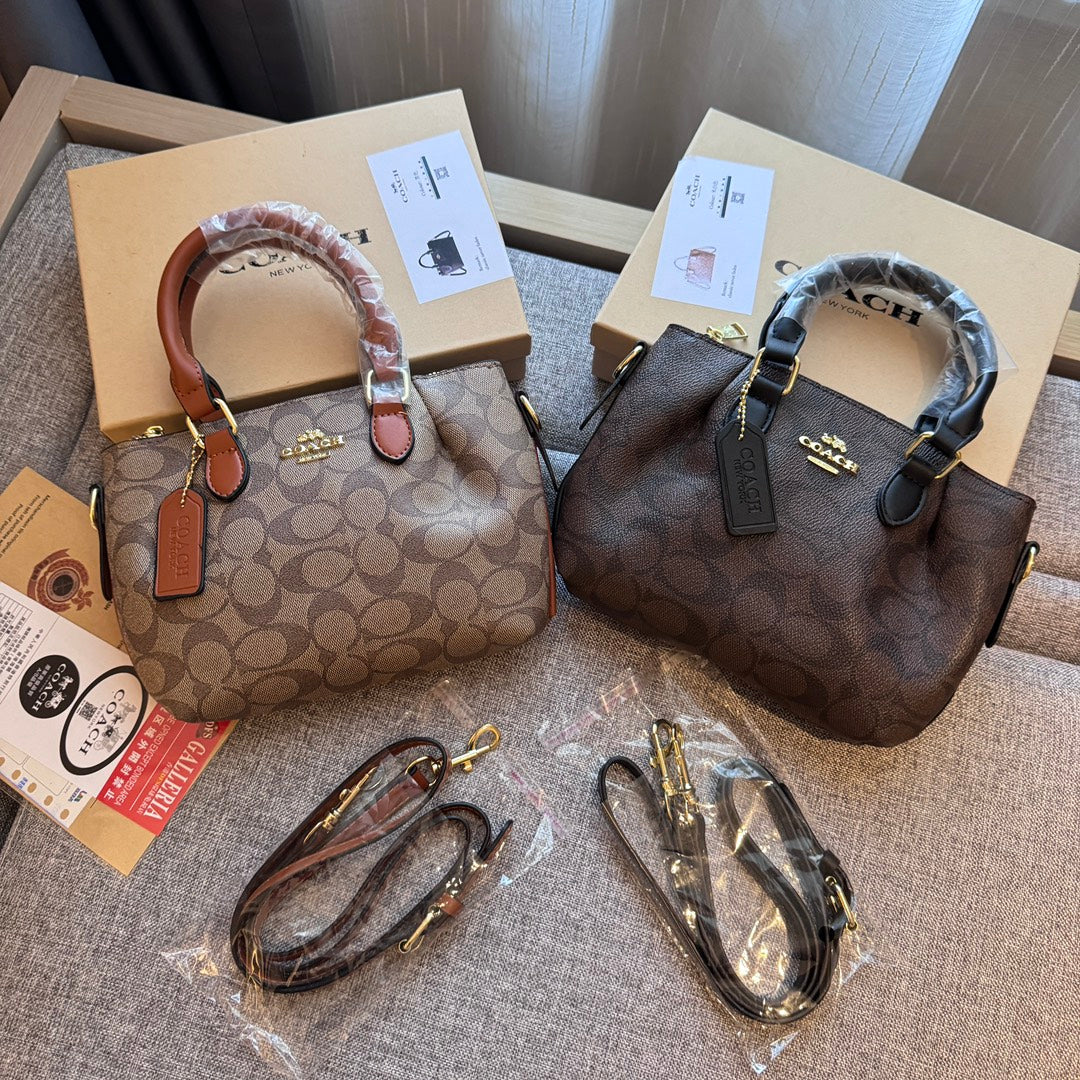 Crafted to Perfection: Leather Hand Bag with a Luxe Touch - product view 4
