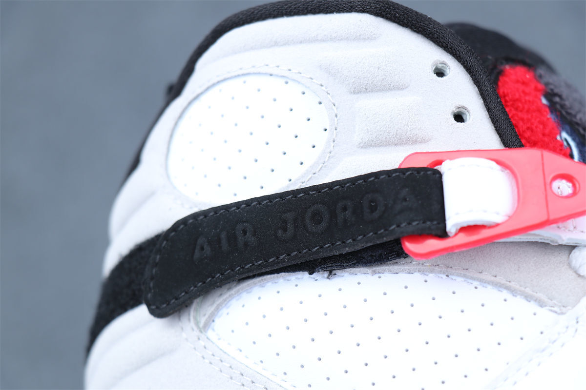 Air Jordan 8 Retro 'Bugs Bunny' 2013 Sneakers - product view 6