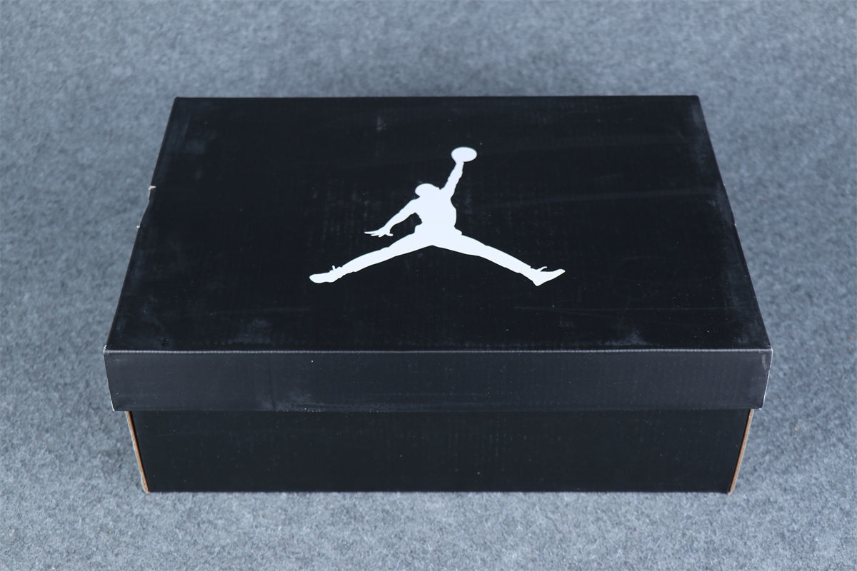 Air Jordan 8 Retro 'Bugs Bunny' 2013 Sneakers - product view 16