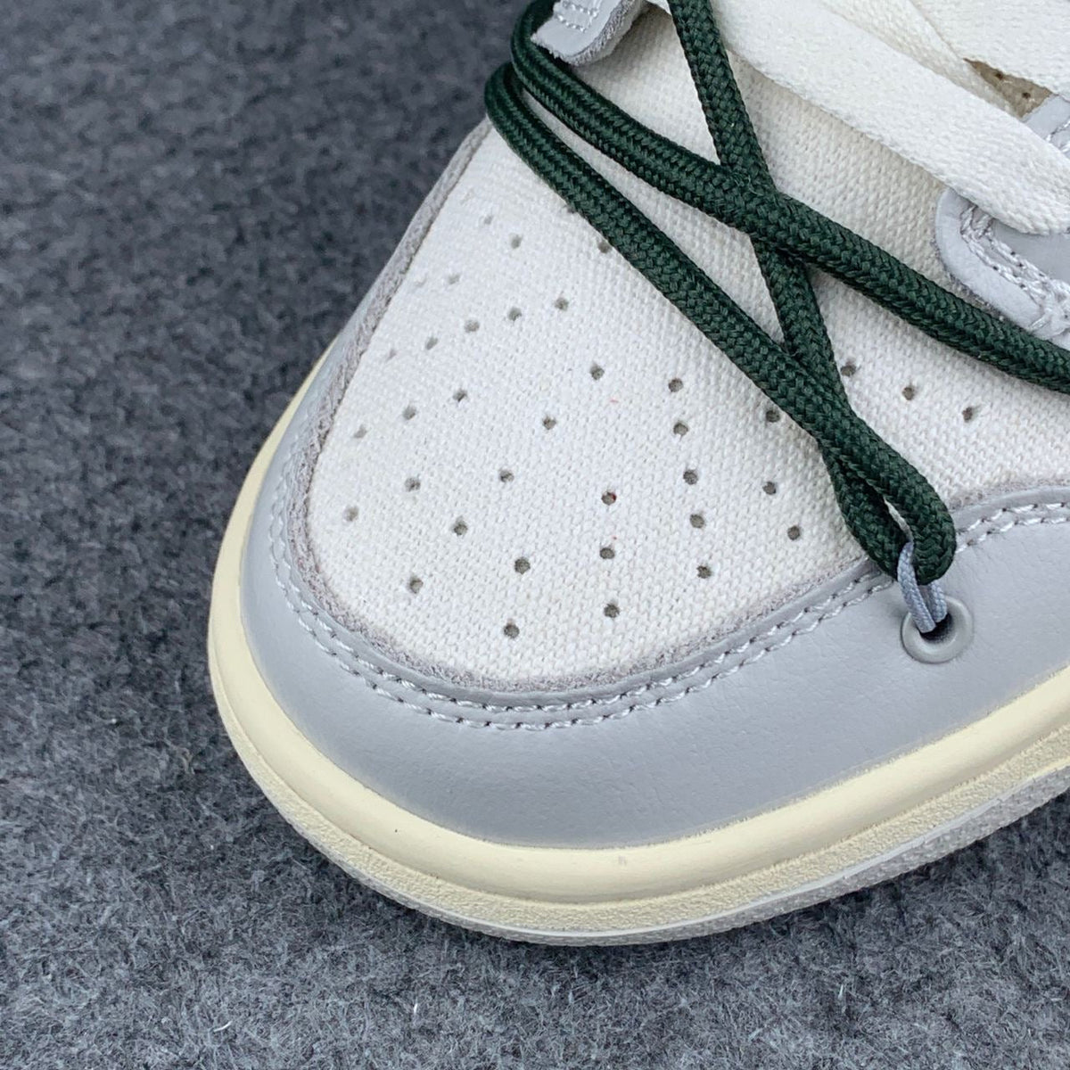 Off-White x Nike Dunk Low Sneakers 'Lot 22 of 50' - product view 7