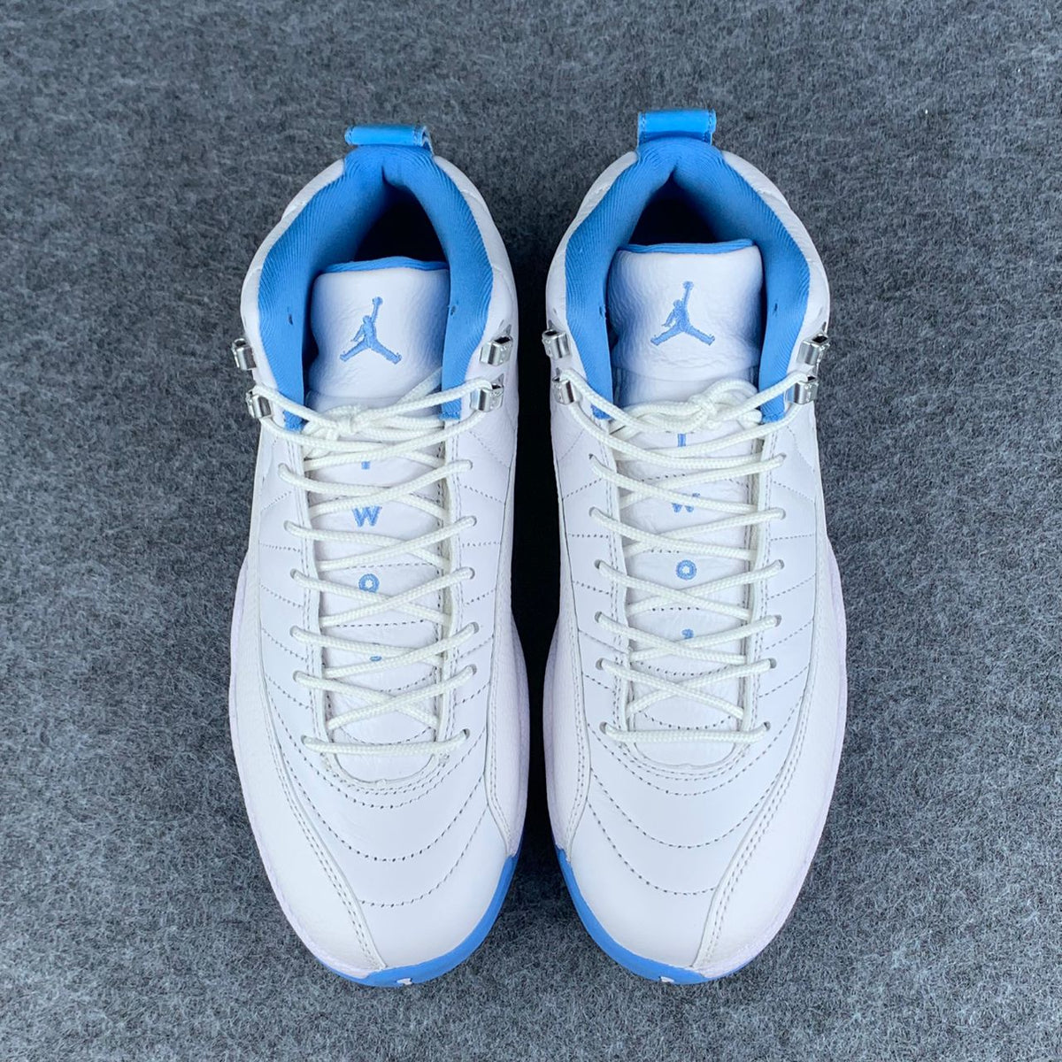 Wmns Air Jordan 12 Retro Sneakers 'UNC' - product view 2
