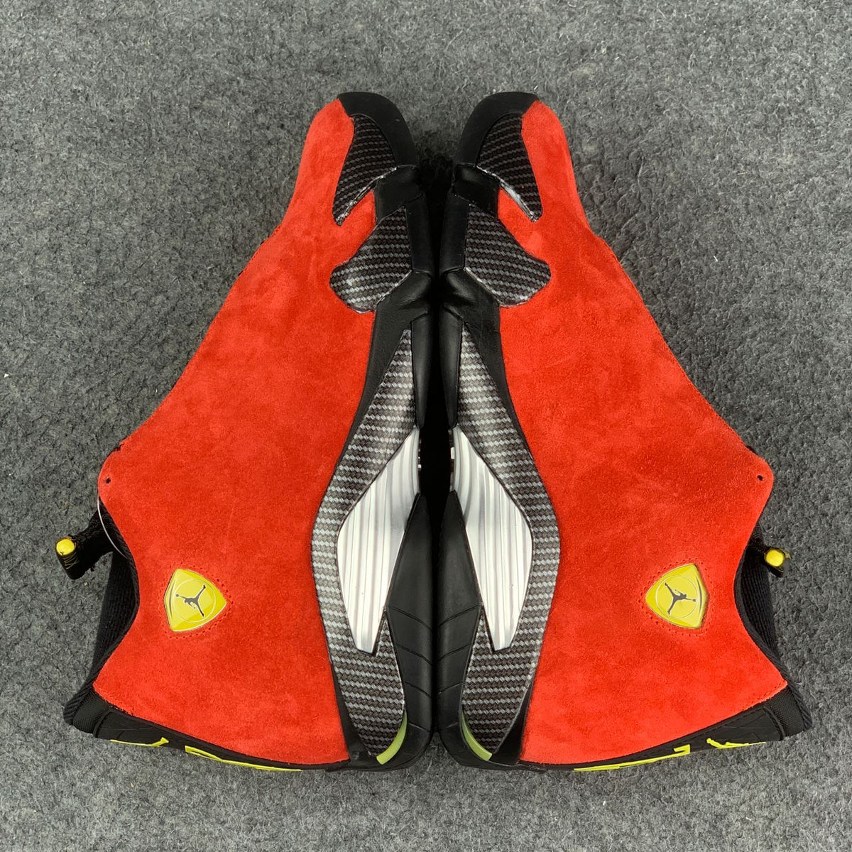 Air Jordan 14 Retro 'Ferrari' 2025 Sneakers - product view 3