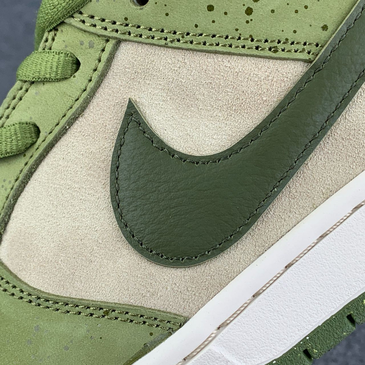 Yuto Horigome x Dunk Low SB Sneakers 'Matcha' - product view 8