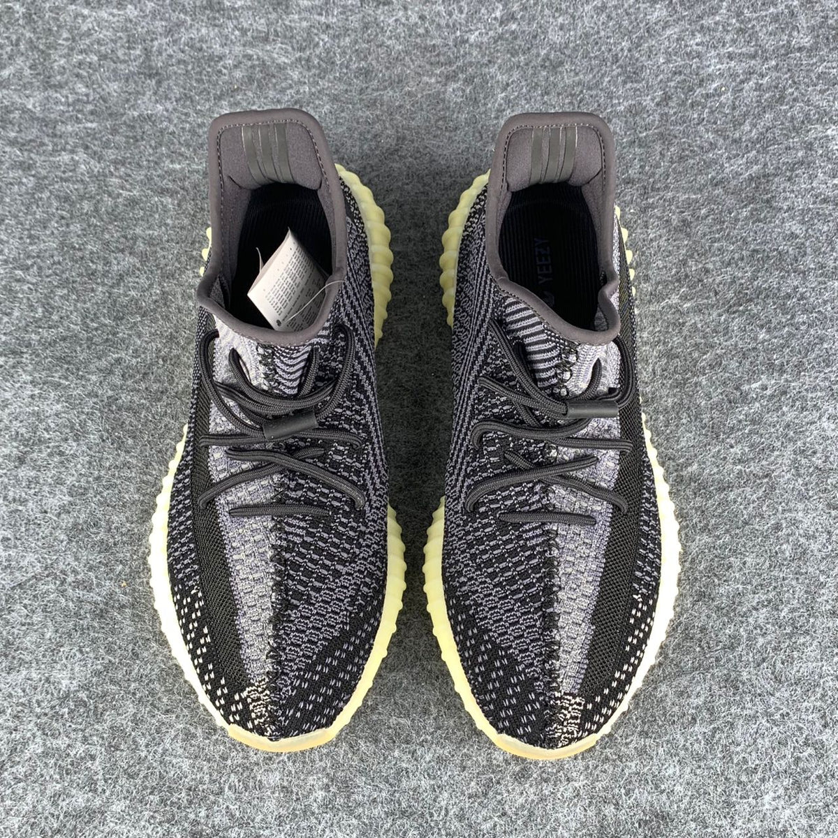 Yeezy Boost 350 V2 Sneakers 'Carbon' - product view 2
