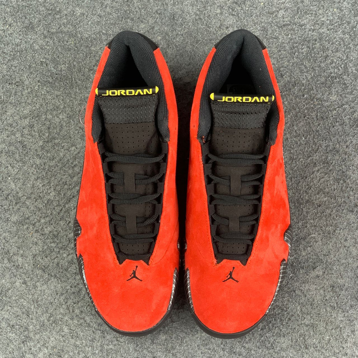 Air Jordan 14 Retro 'Ferrari' 2025 Sneakers - product view 2