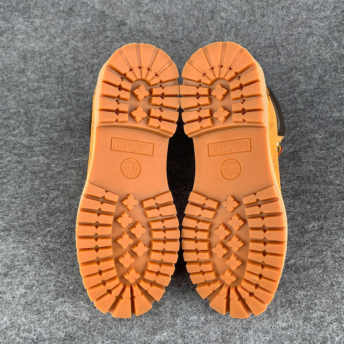 Timberland LV x 6 Inch Ankle Boot 'Embossed Monogram Wheat' - product view 5