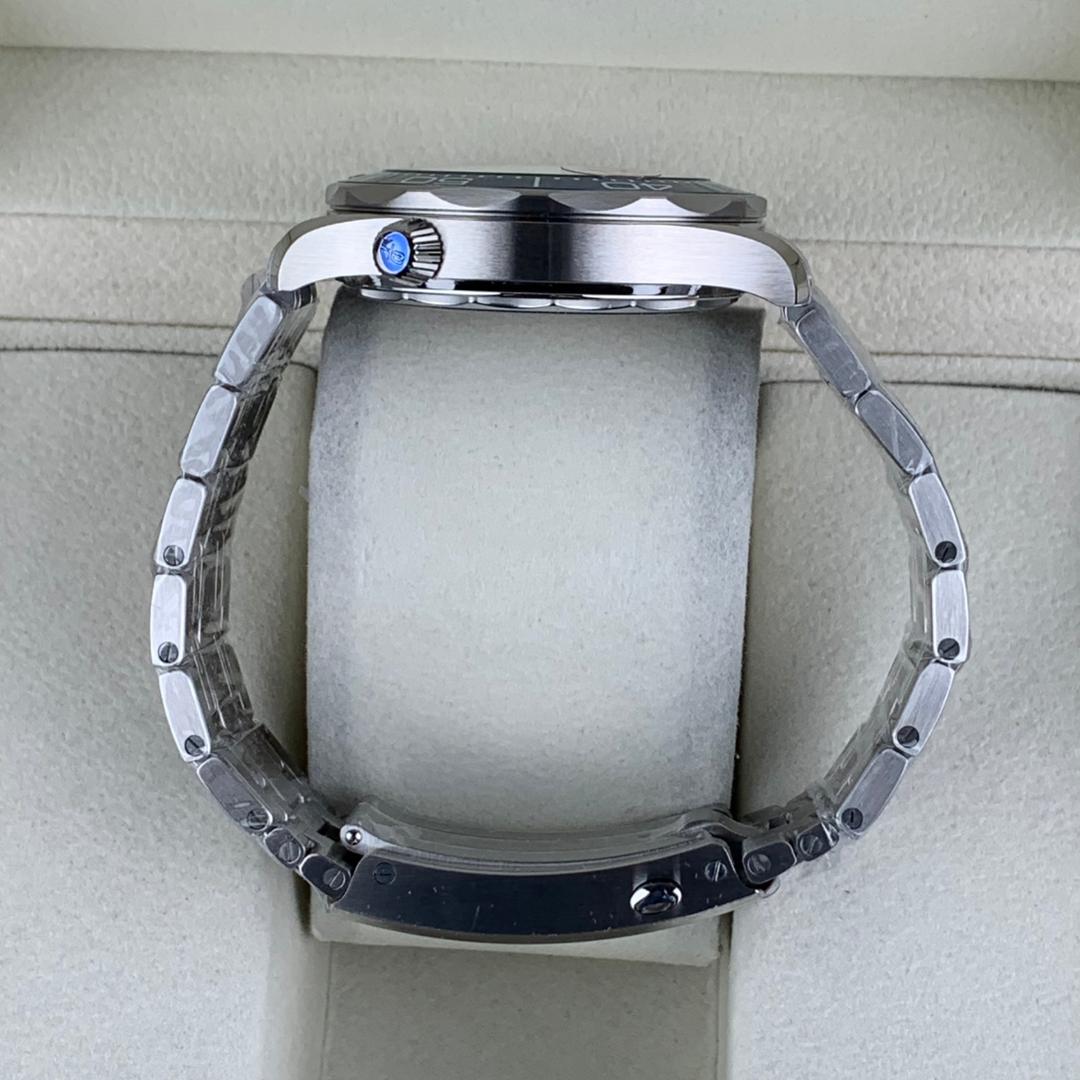 Seamaster 42MM Watch - product view 3