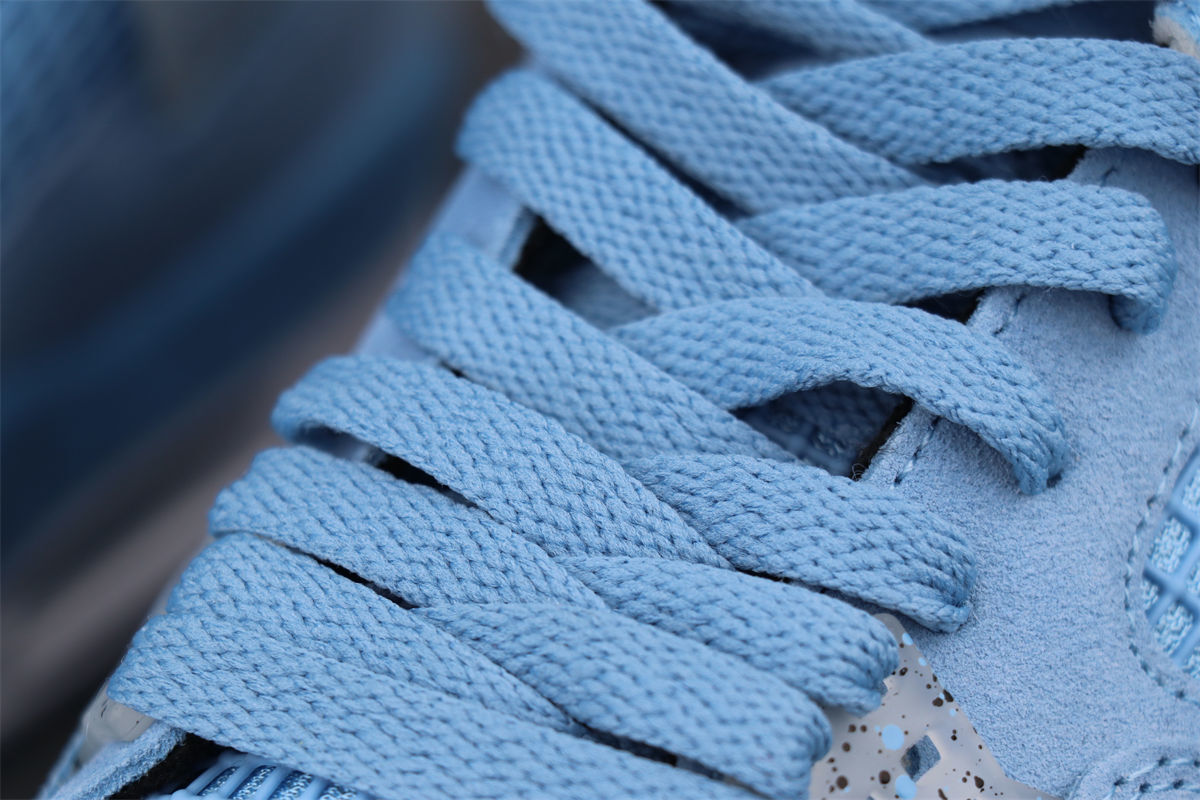 Air Jordan 4 Retro 'UNC Football' PE Sneakers - product view 7