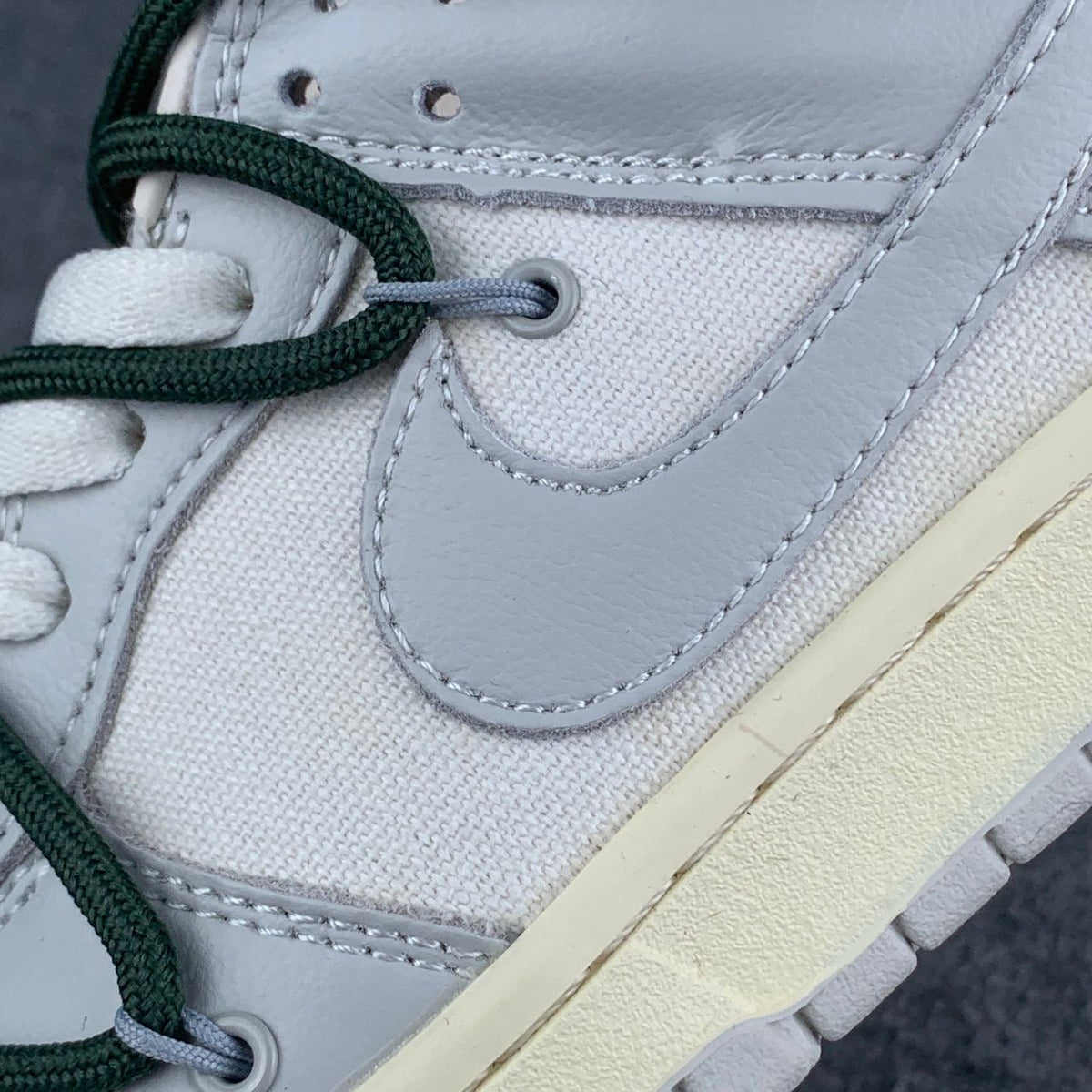 Off-White x Nike Dunk Low Sneakers 'Lot 22 of 50' - product view 8