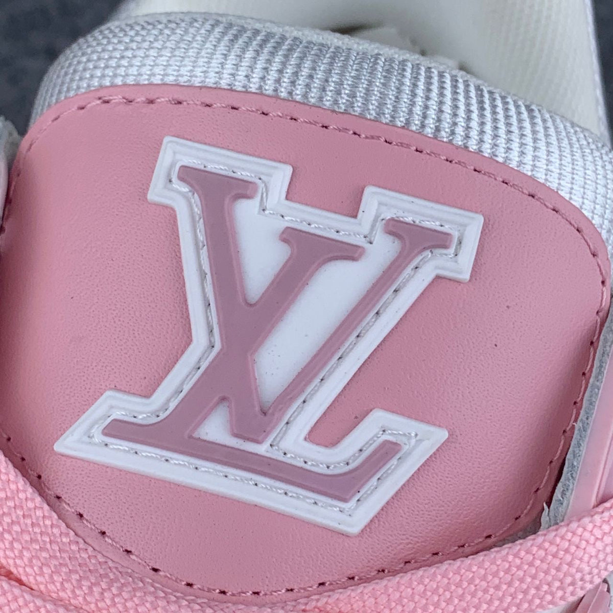 WMNS LV Trainer Sneakers 'Rose' - product view 9