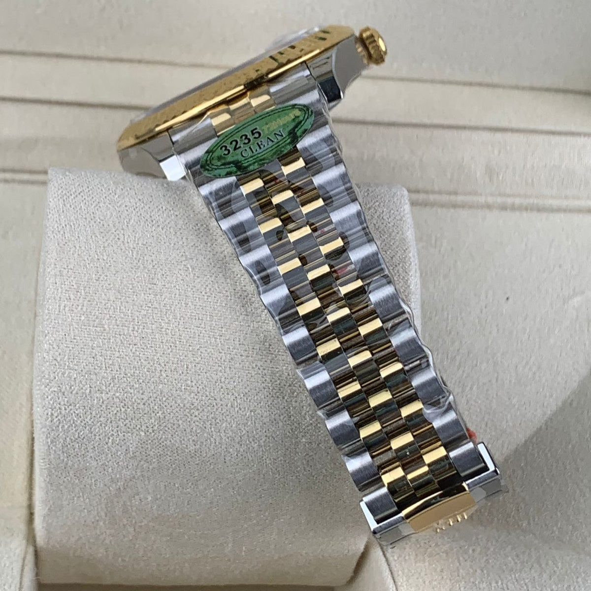 Wimbledon Yellow Gold 41MM Watch - product view 10