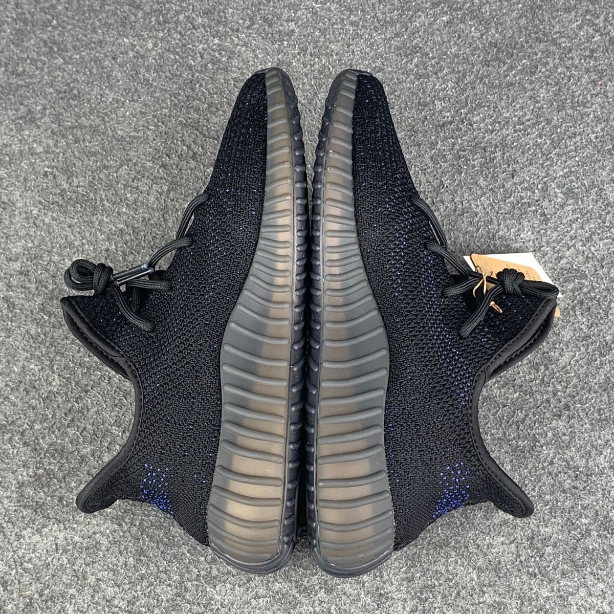 Yeezy Boost 350 V2 Sneakers 'Dazzling Blue' - product view 4