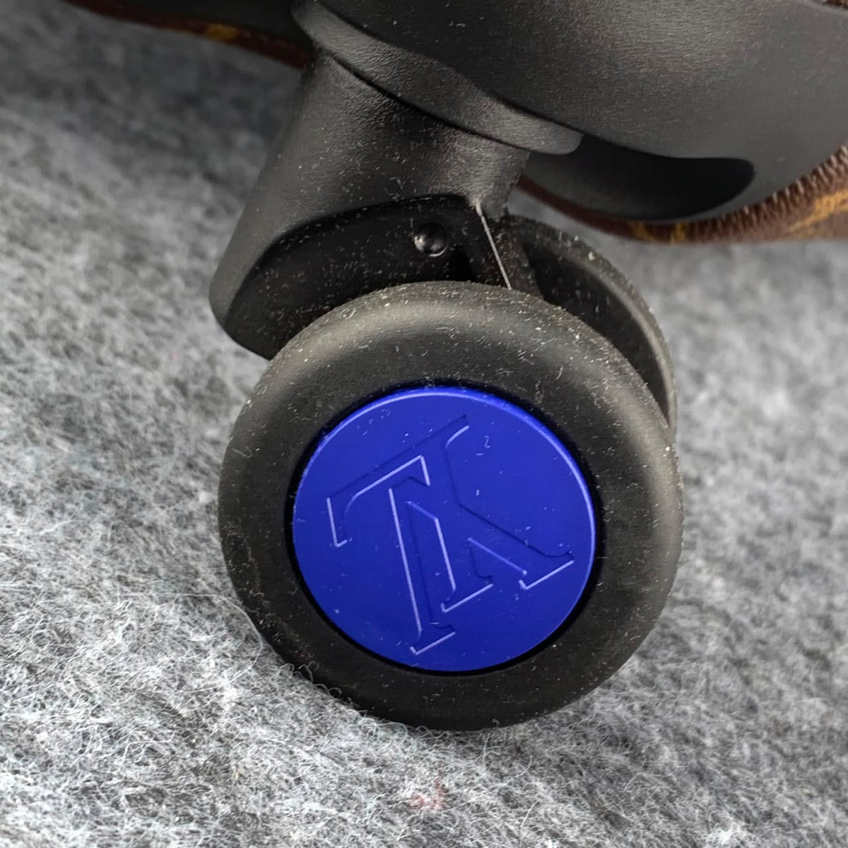 LV Horizon 55 'Monogram Macassar Blue' - product view 7