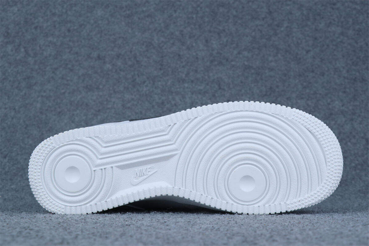Air Force 1 '07 LV8 Sneakers 'Overbranding' - product view 3