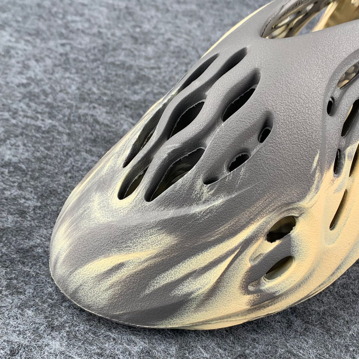 Yeezy Foam Runner 'MXT Moon Grey' - product view 7