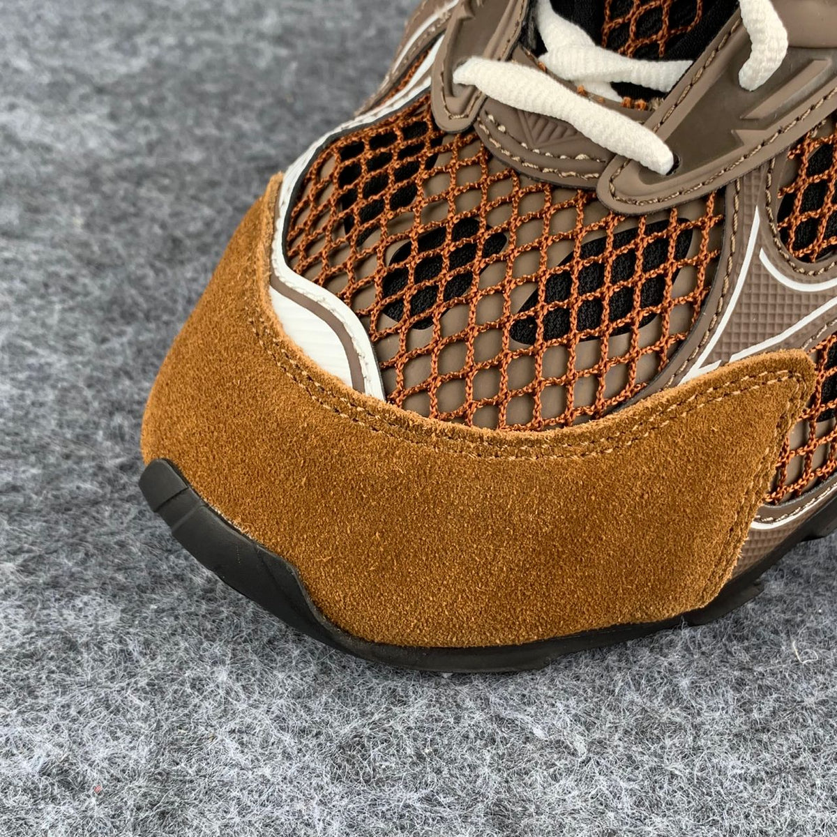 Yeezy 500 Sneakers 'Taupe Light' - product view 3