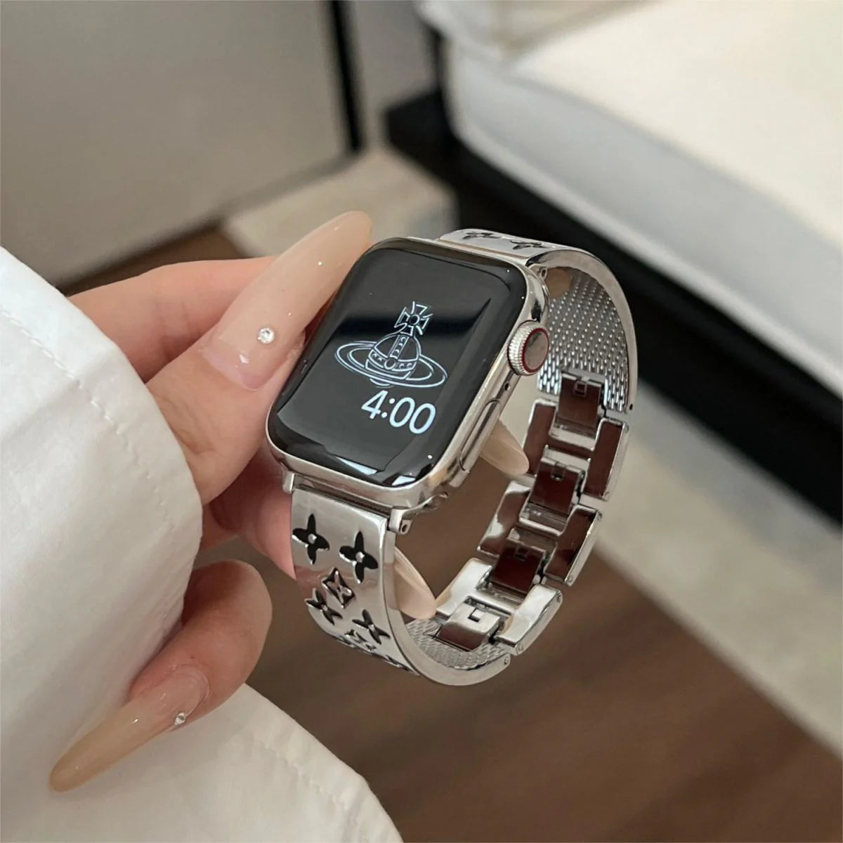 EMBOSSED METAL APPLE WATCH STRAP - product view 13