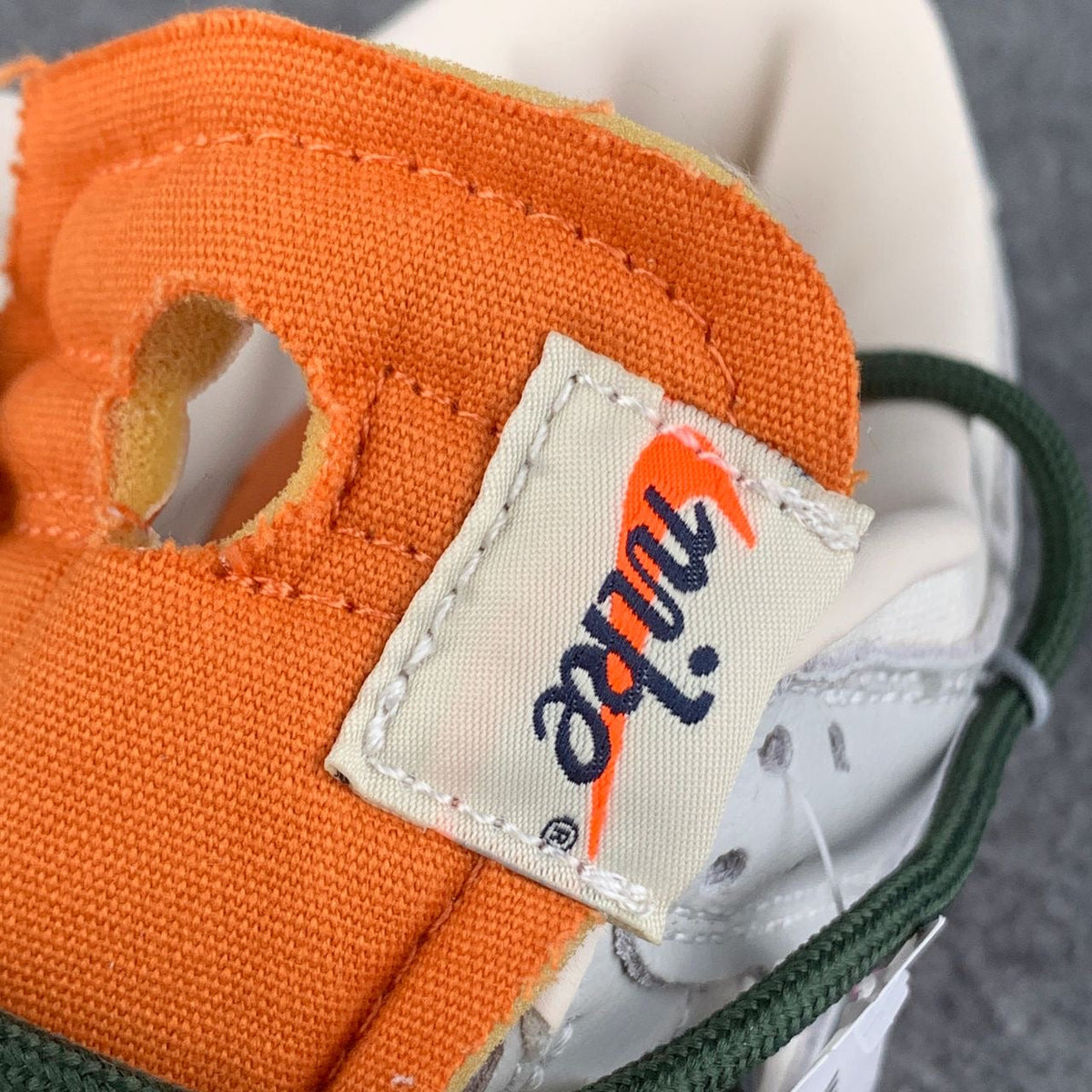 Off-White x Nike Dunk Low Sneakers 'Lot 22 of 50' - product view 10