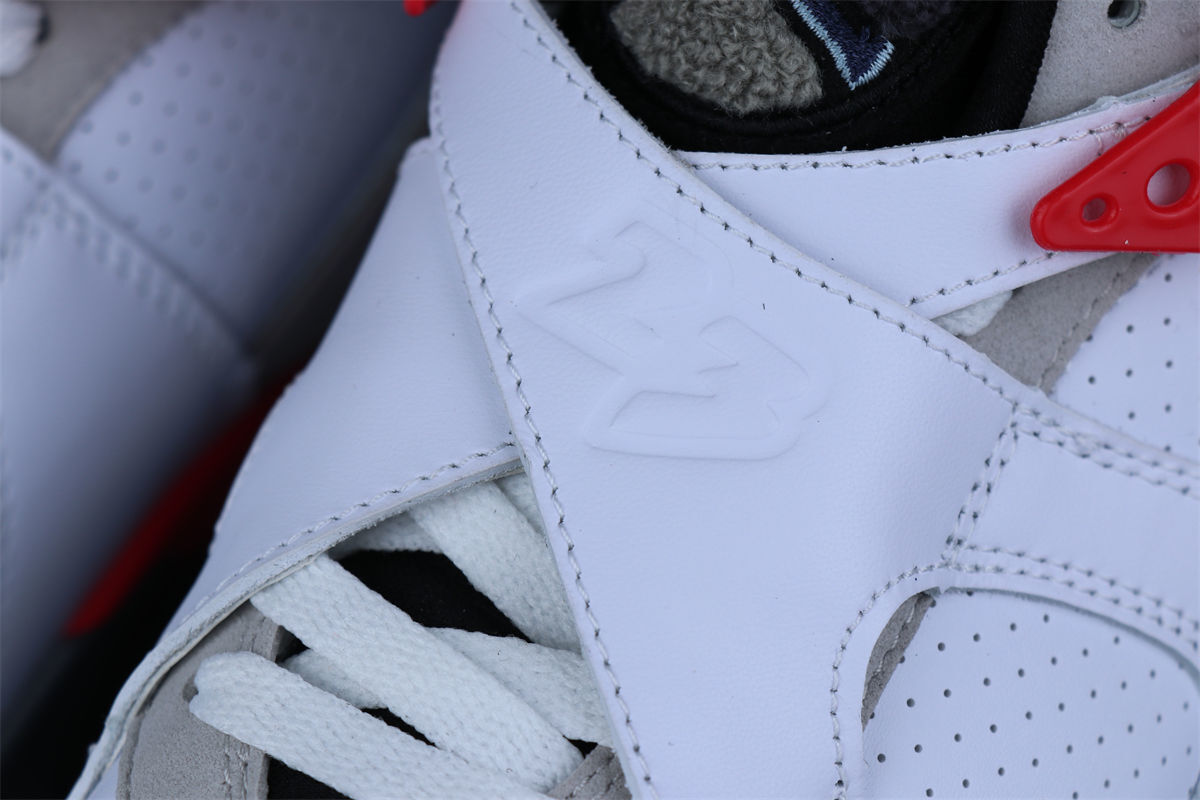 Air Jordan 8 Retro 'Bugs Bunny' 2013 Sneakers - product view 8