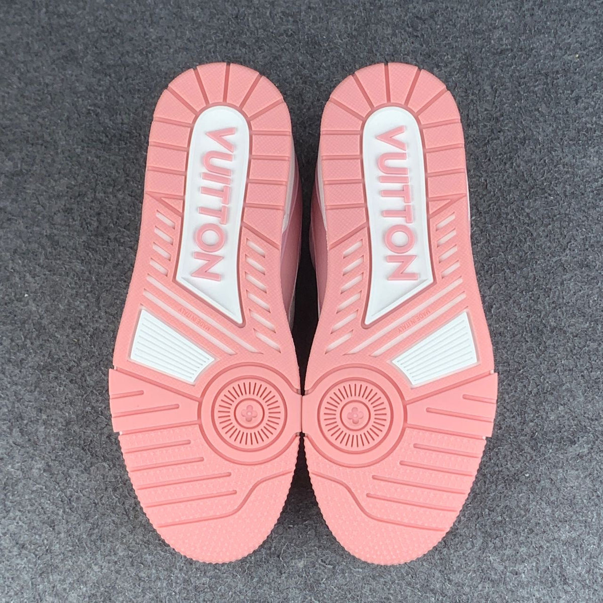 WMNS LV Trainer Sneakers 'Rose' - product view 5