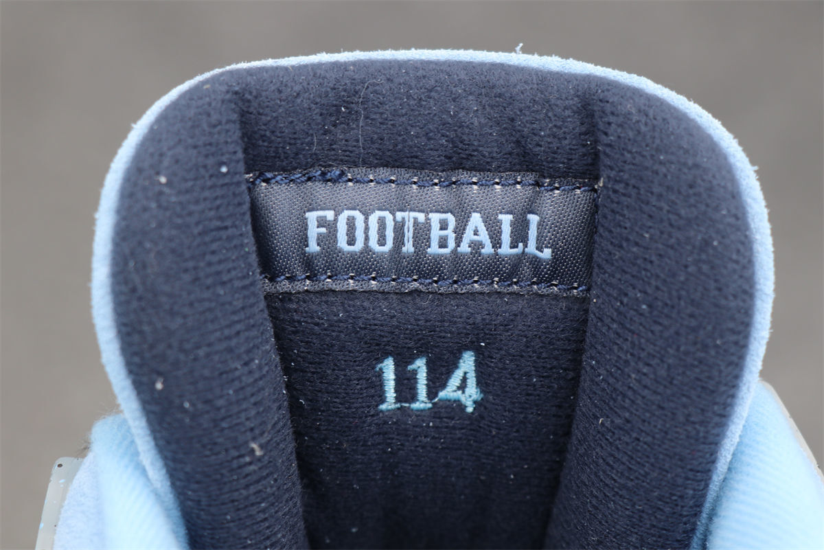 Air Jordan 4 Retro 'UNC Football' PE Sneakers - product view 10