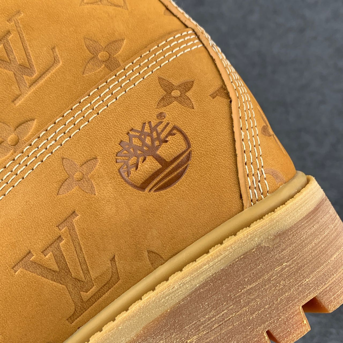 Timberland LV x 6 Inch Ankle Boot 'Embossed Monogram Wheat' - product view 9